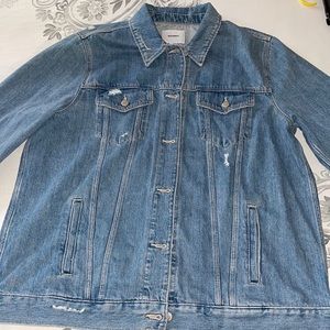 Old Navy Distressed Jean jacket